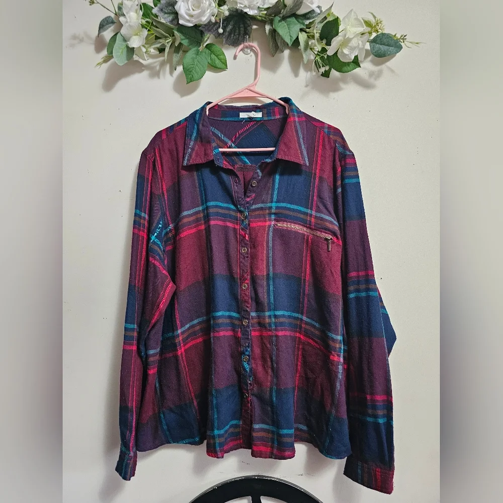 Maurices button down - Picture 1 of 4